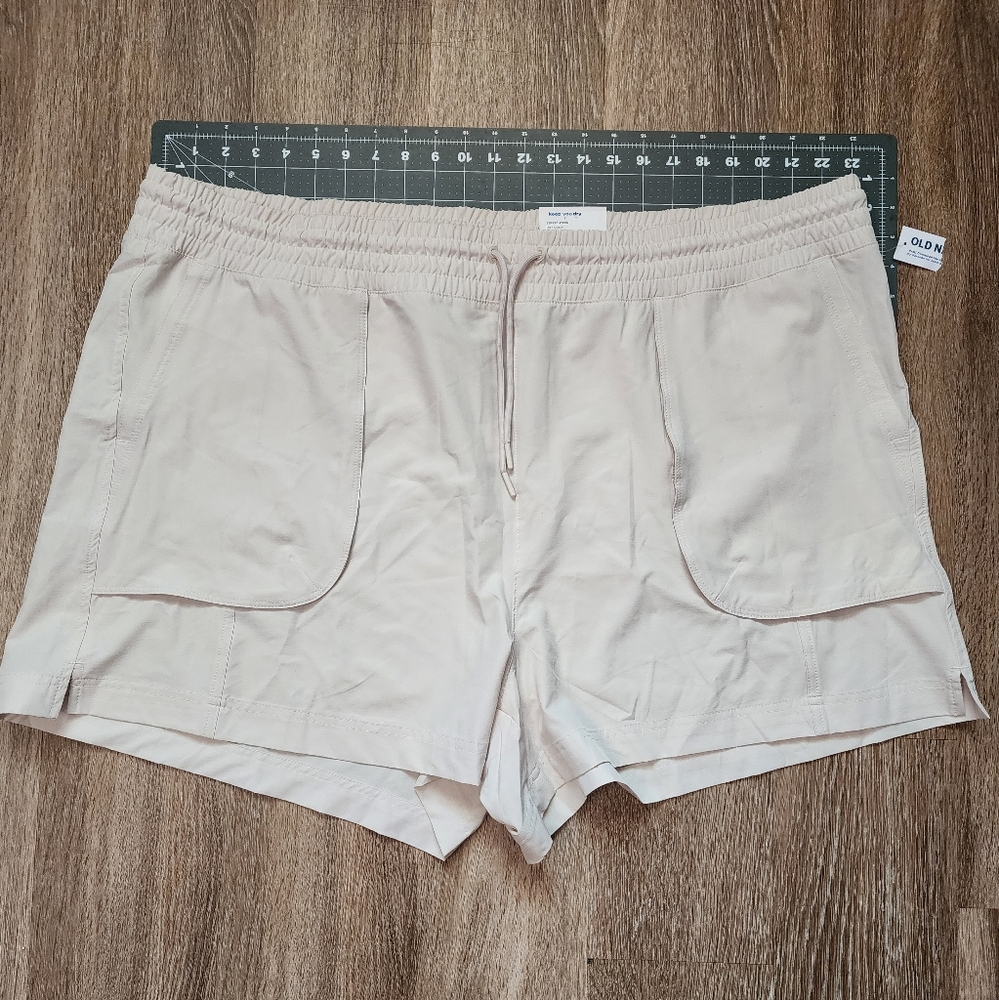 Old Navy active shorts